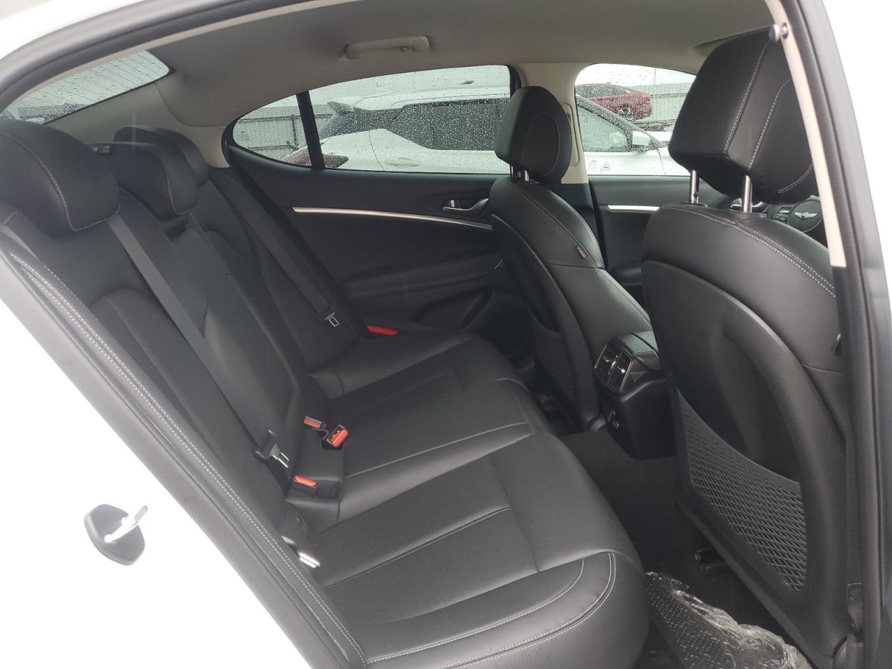 2022 GENESIS G70 BASE VIN:KMTG34TA1NU102975