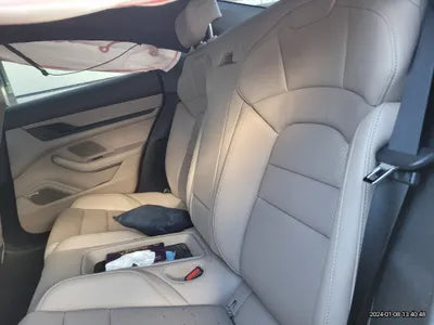 2022 Porsche Taycan VIN: