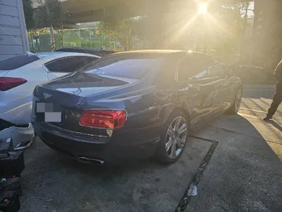 2017 Bentley Flying Spur V8 VIN: