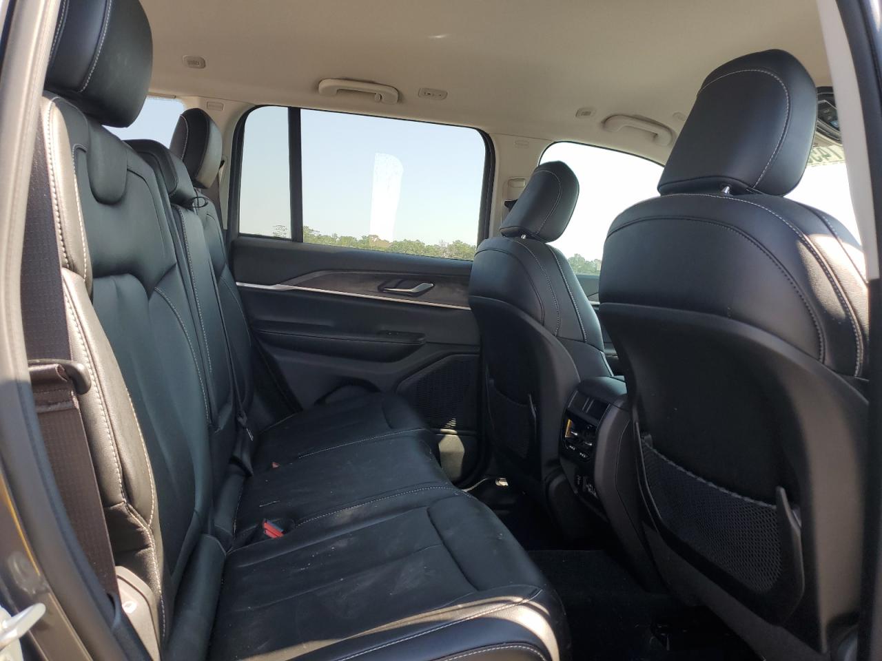 2023 JEEP GRAND CHEROKEE LIMITED VIN:1C4RJHBG4PC559864