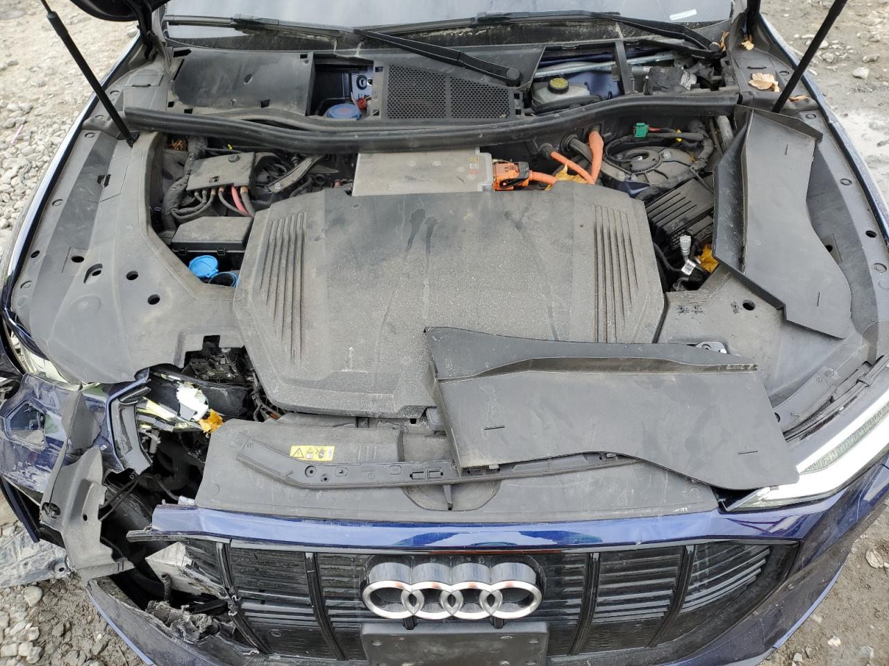 2022 AUDI E-TRON PREMIUM VIN:WA1AAAGE7NB005033