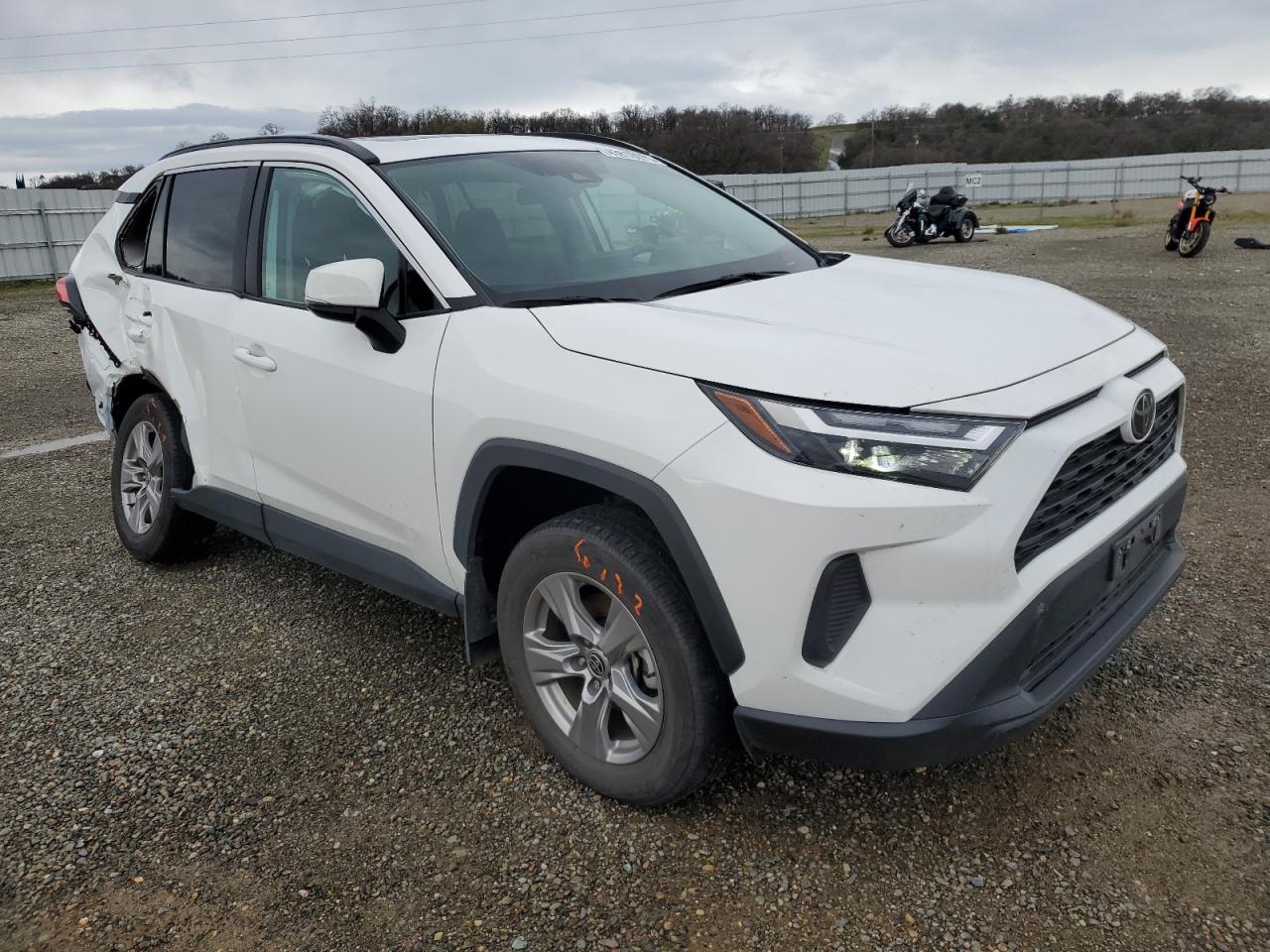 2022 TOYOTA RAV4 XLE VIN:2T3P1RFV0NC307806