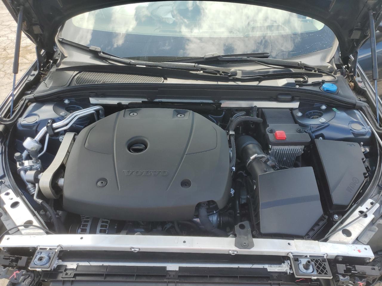 2022 VOLVO V60 CROSS COUNTRY T5 MOMENTUM VIN:YV4102WK6N2089607