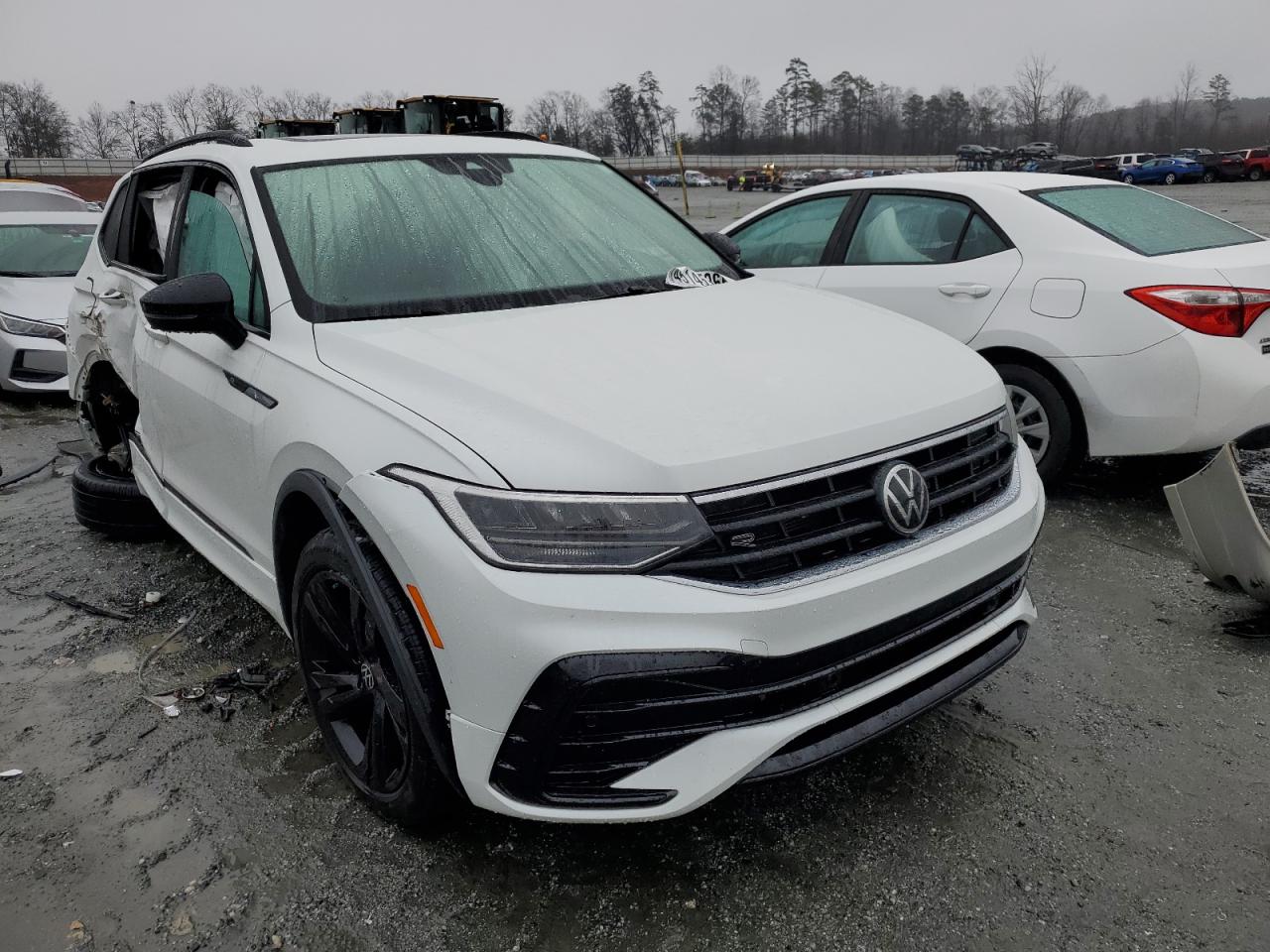 2023 VOLKSWAGEN TIGUAN SE R-LINE BLACK VIN:3VVCB7AX7PM012828