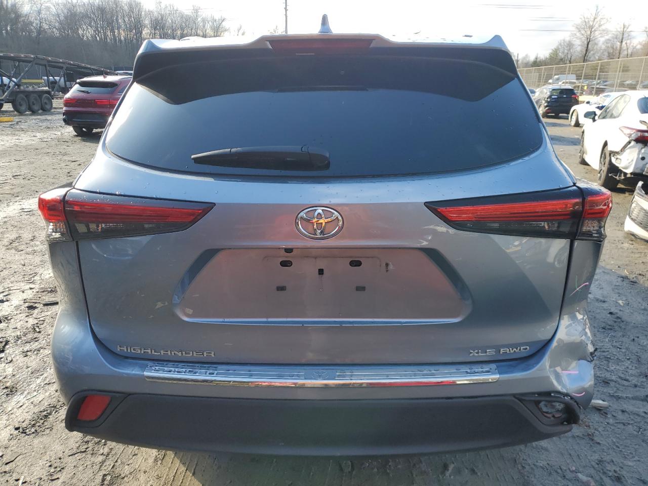 2022 TOYOTA HIGHLANDER XLE VIN:5TDGZRBH4NS246436