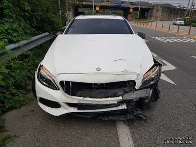 2016 Mercedes-Benz C 200 248KMWDDWF3HB0GF2 VIN:248KMWDDWF3HB0GF2