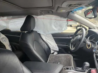 2018 Toyota Camry VIN: