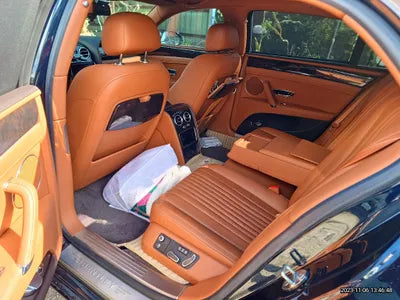 2017 Bentley Flying Spur V8 VIN:
