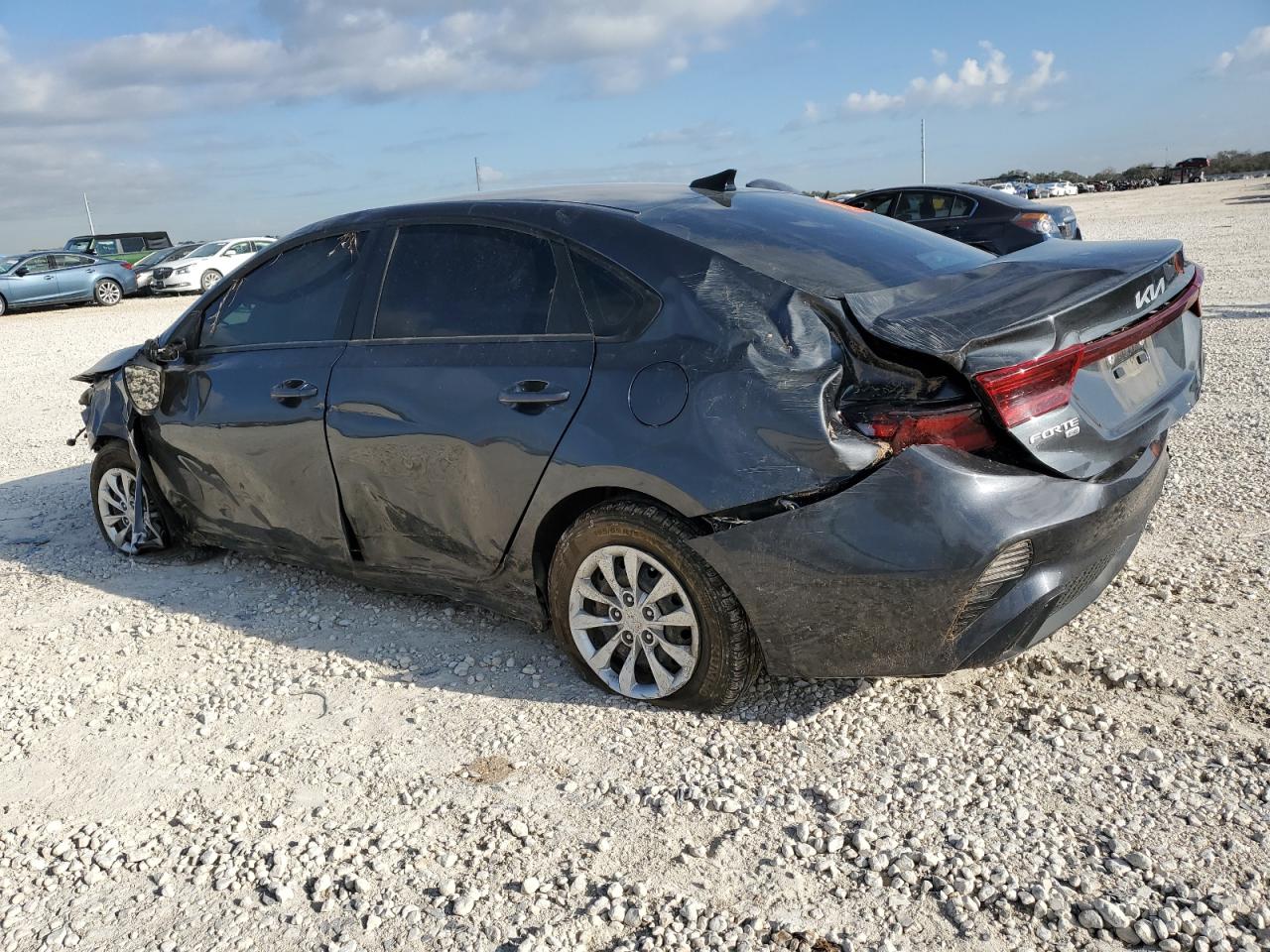 2023 KIA FORTE LX VIN:3KPF24AD5PE507975