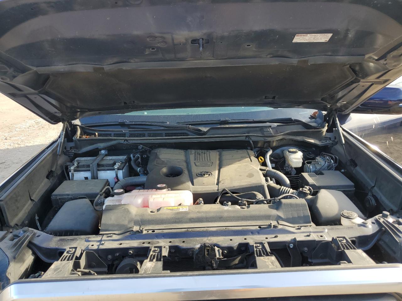 2022 TOYOTA TUNDRA CREWMAX LIMITED VIN:5TFJA5EC7NX010380