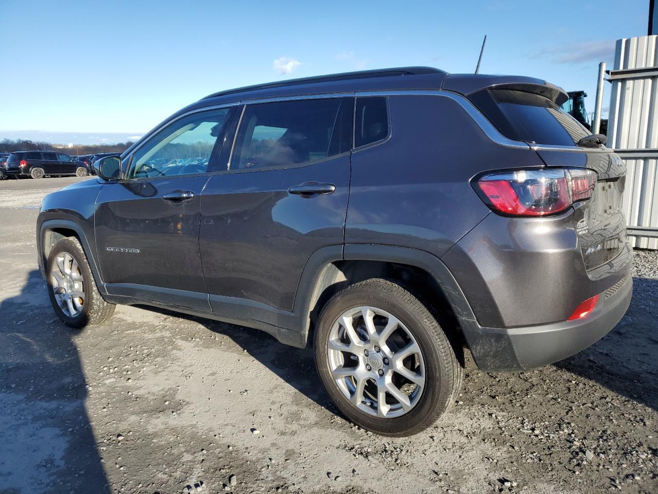 2022 JEEP COMPASS LATITUDE LUX VIN:3C4NJDFB4NT234204