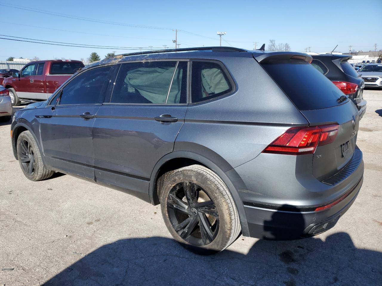 2023 VOLKSWAGEN TIGUAN SE R-LINE BLACK VIN:3VVCB7AX8PM053985
