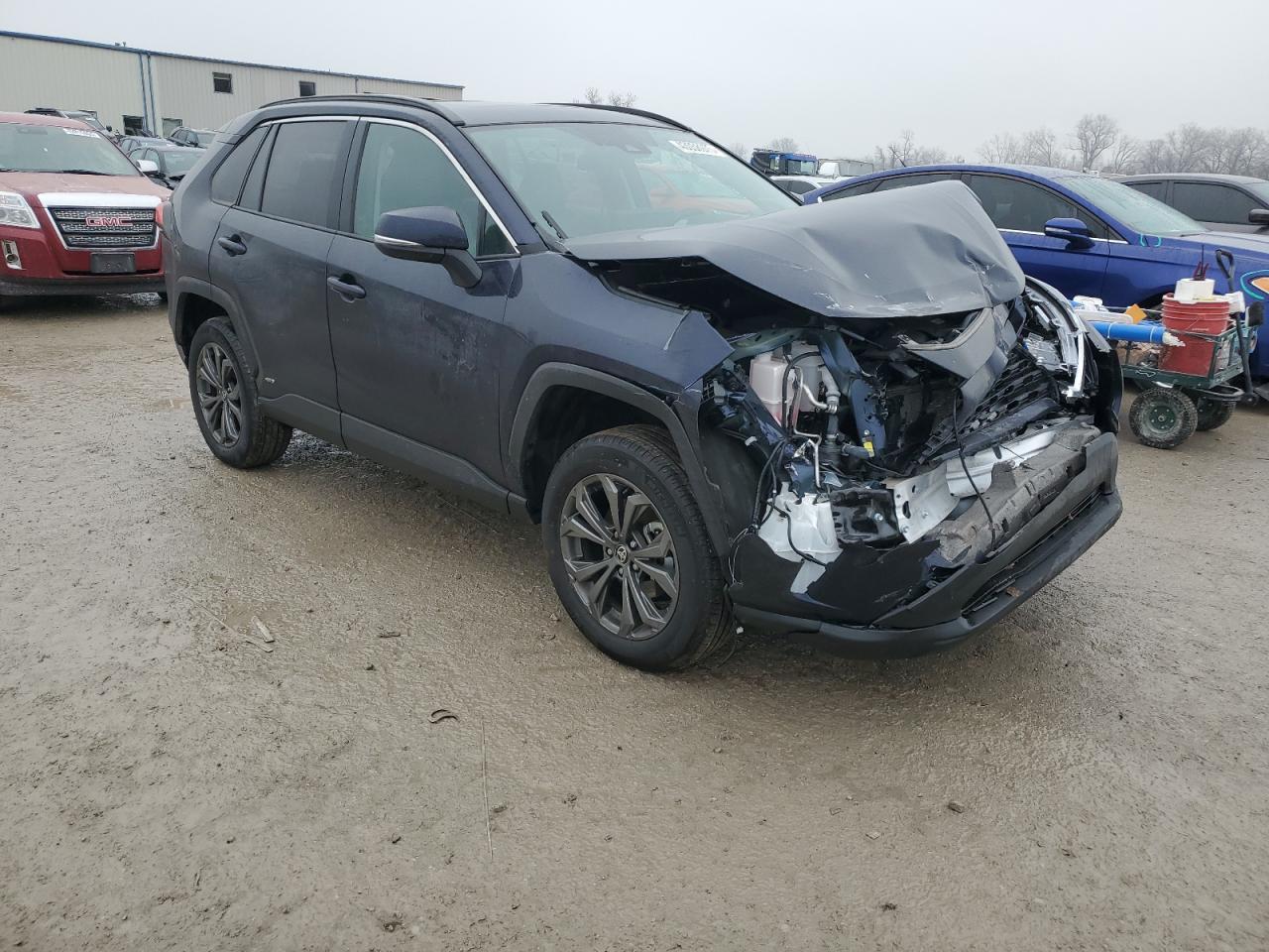 2024 TOYOTA RAV4 XLE PREMIUM VIN:4T3B6RFV2RU155771