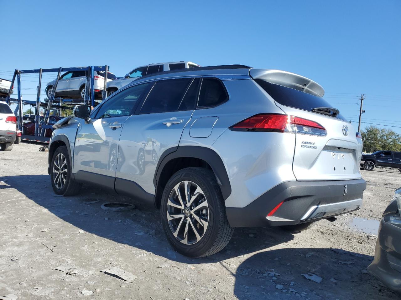2023 TOYOTA COROLLA CROSS XLE VIN:7MUDAAAG0PV058638