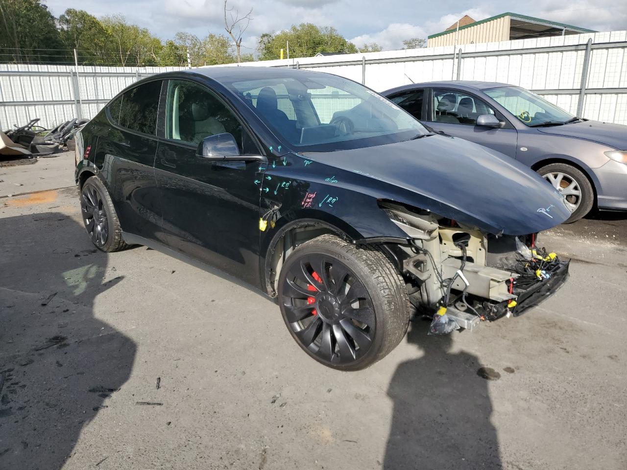 2023 TESLA MODEL Y  VIN:7SAYGDEF8PF747377