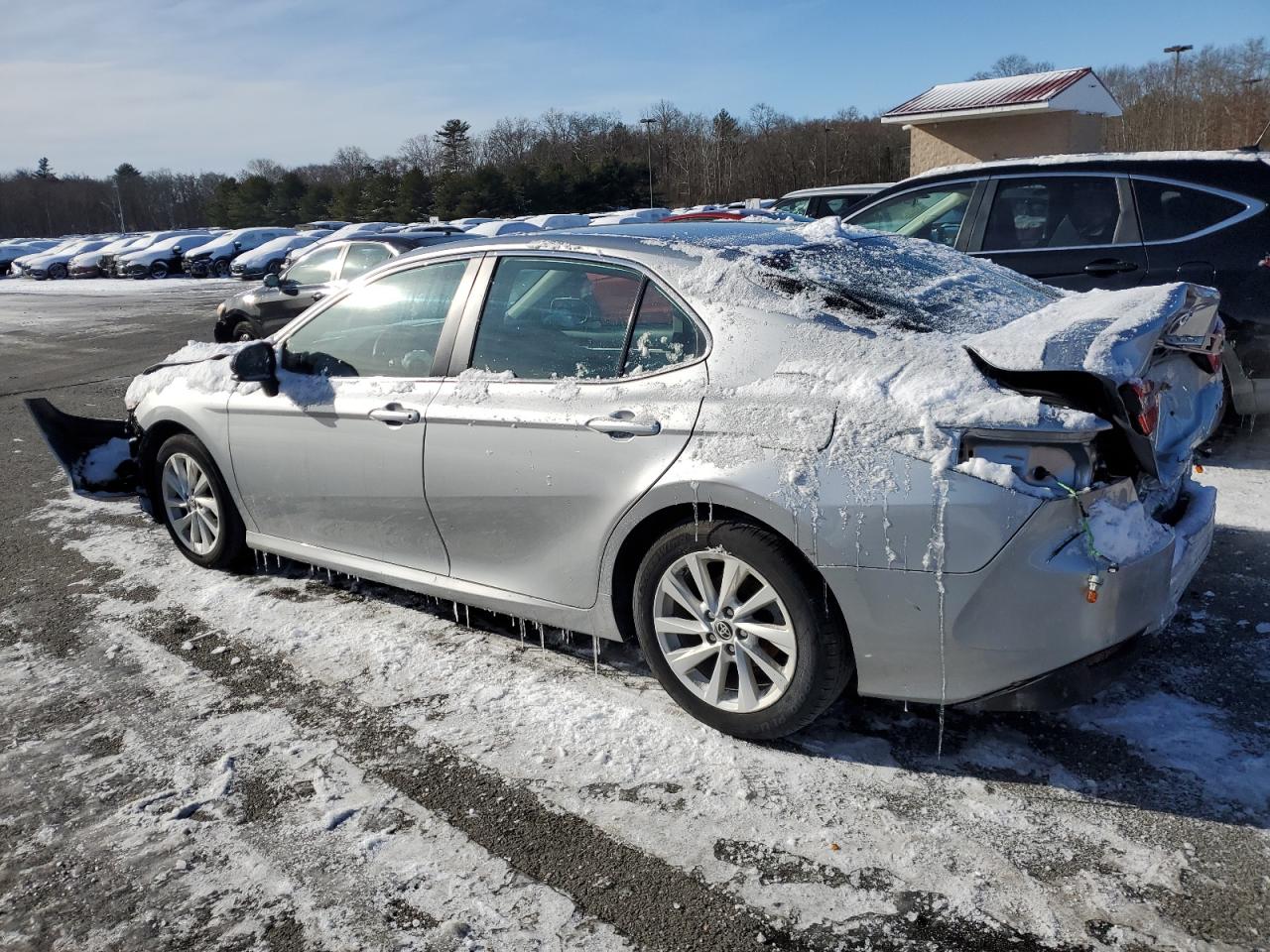 2022 TOYOTA CAMRY LE VIN:4T1C11AKXNU635741