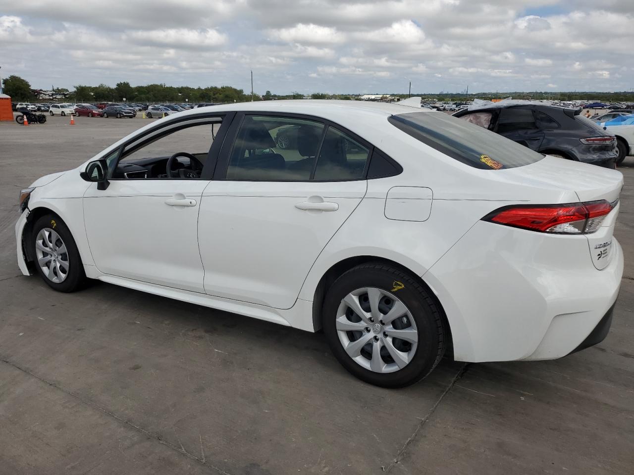 2024 TOYOTA COROLLA LE VIN:JTDBCMFE0R3047745