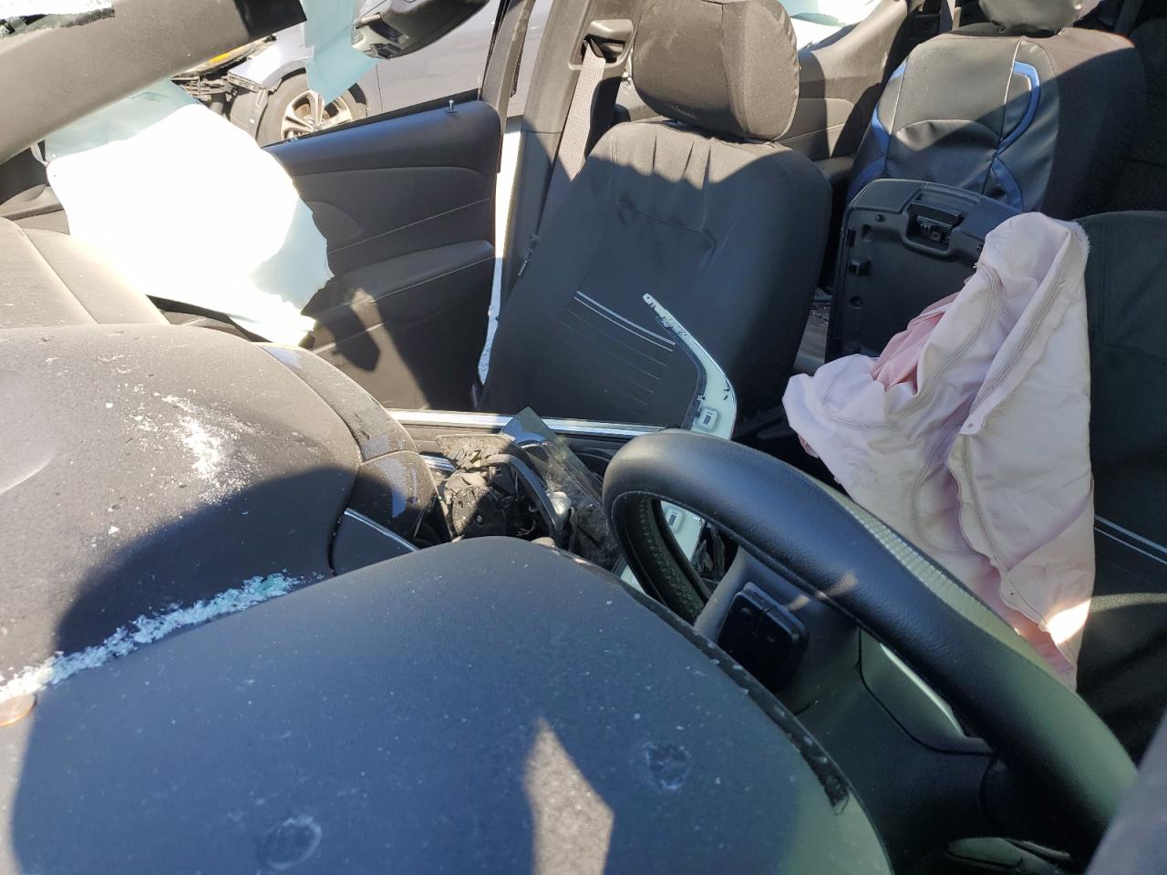 2023 CHEVROLET TRAVERSE LT VIN:1GNEVHKW6PJ273852