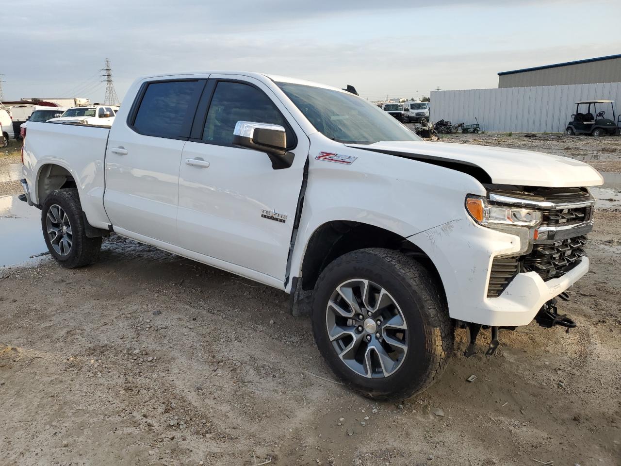 2024 CHEVROLET SILVERADO K1500 LT VIN:1GCUDDED6RZ325740