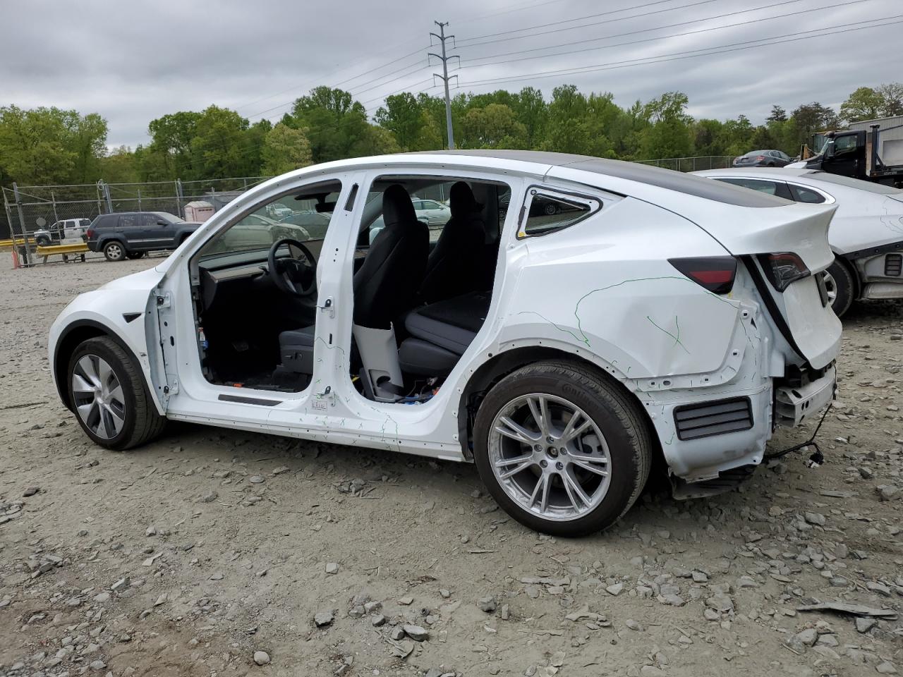 2023 TESLA MODEL Y  VIN:7SAYGDEE9PA103777