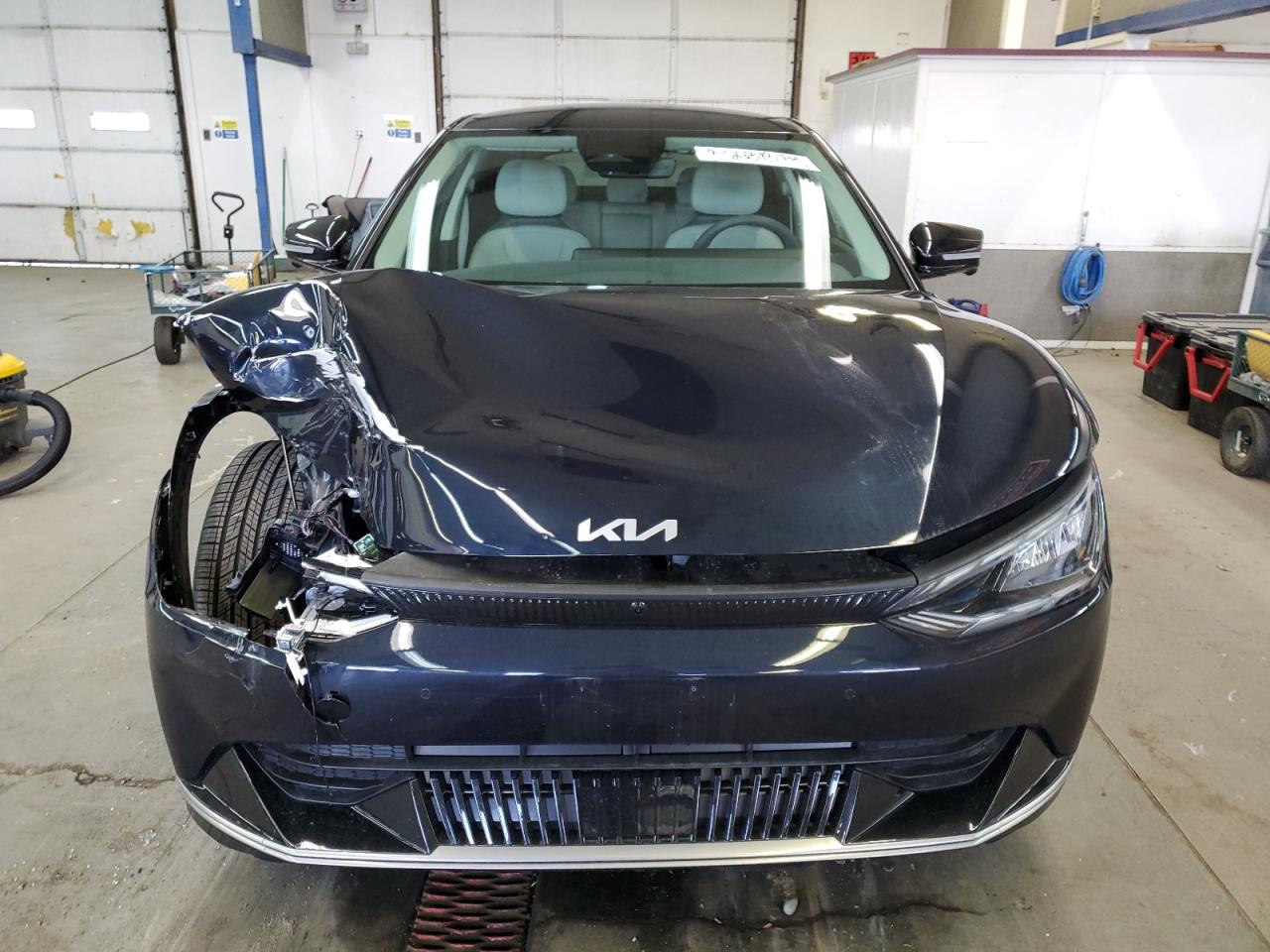 2024 KIA EV6 LIGHT VIN:KNDC3DLCXR5219372