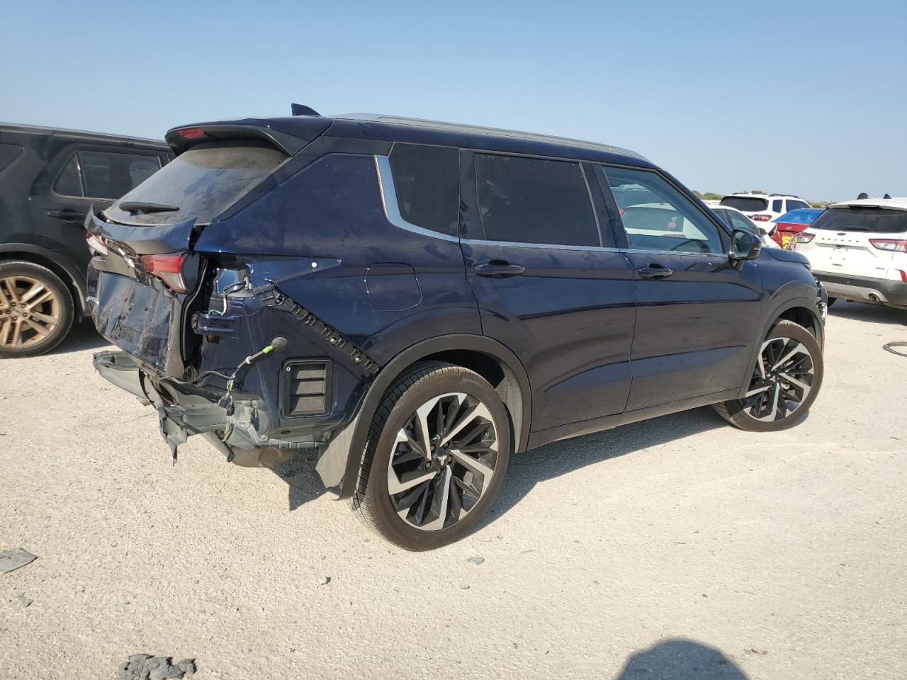 2024 MITSUBISHI OUTLANDER SEL VIN:JA4J3WA86RZ017617