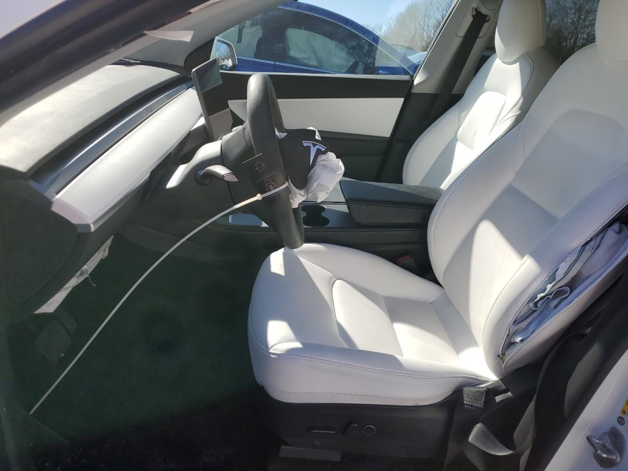 2022 TESLA MODEL Y  VIN:7SAYGDEE2NF339753