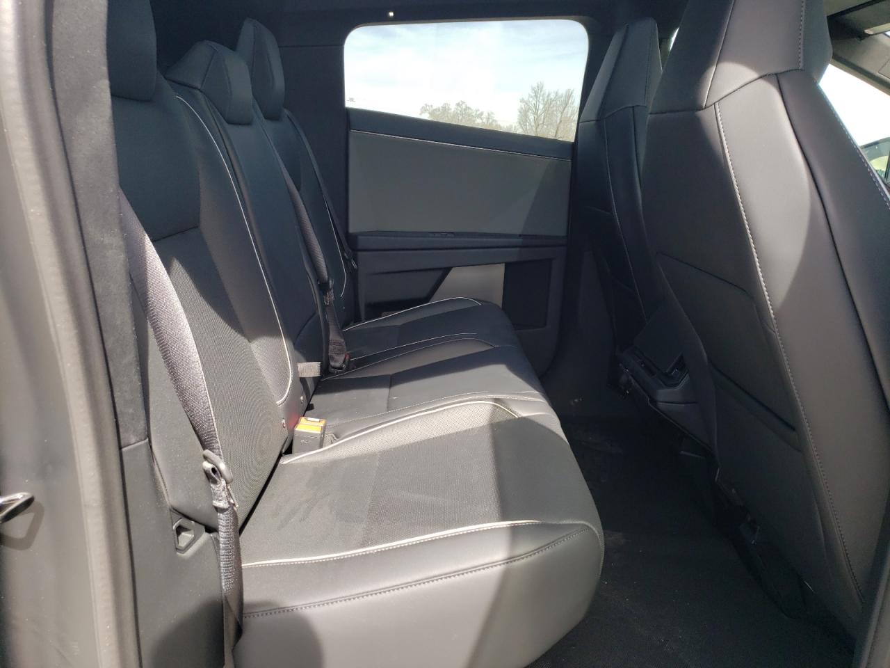 2024 TESLA CYBERTRUCK  VIN:7G2CEHED5RA040883