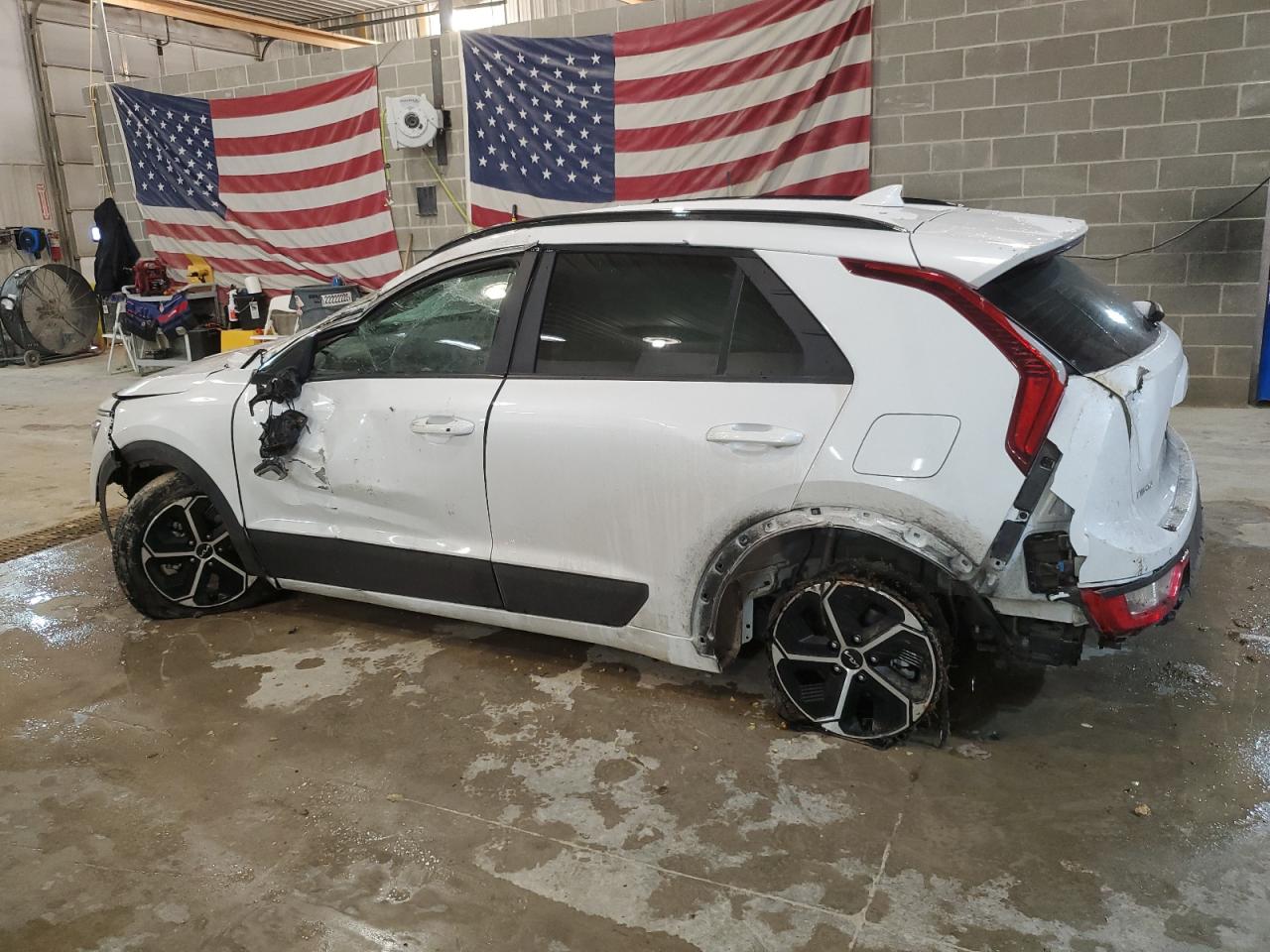 2023 KIA NIRO EX VIN:KNDCR3LE3P5094982