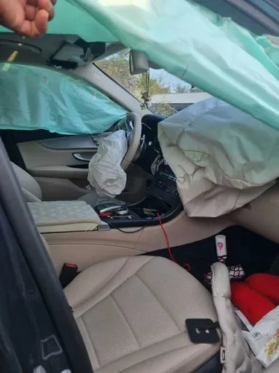 2015 Mercedes-Benz C 200 591KMWDDWF4CB5FF1 VIN:591KMWDDWF4CB5FF1