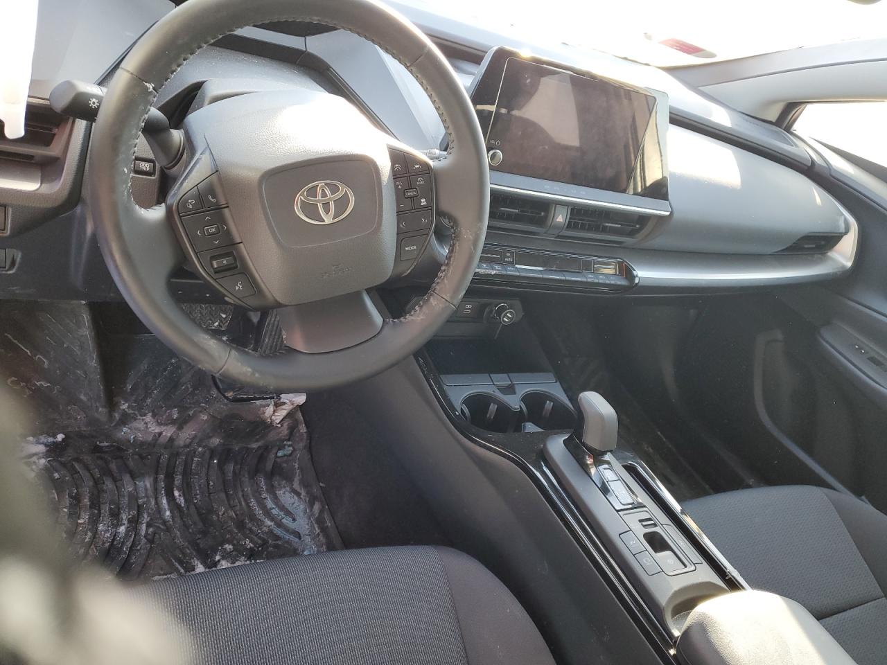 2024 TOYOTA PRIUS LE VIN:JTDACAAU4R3026826