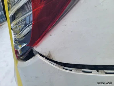 2015 Mercedes-Benz C 200 VIN: