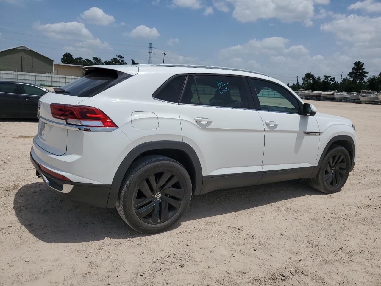 2022 VOLKSWAGEN ATLAS CROSS SPORT SE VIN:1V2WE2CAXNC208449