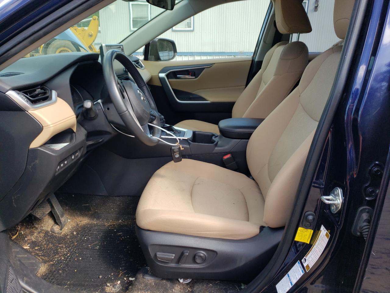 2022 TOYOTA RAV4 XLE VIN:JTMRWRFV7ND567609