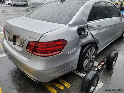 2014 Mercedes-Benz E 300 VIN: