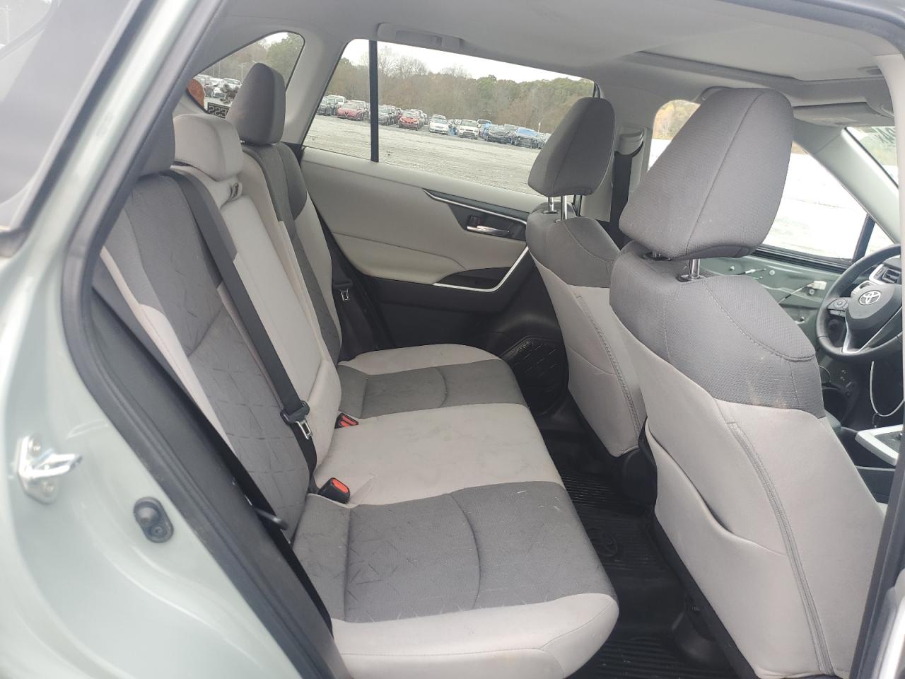 2022 TOYOTA RAV4 XLE VIN:4T3RWRFV8NU052945