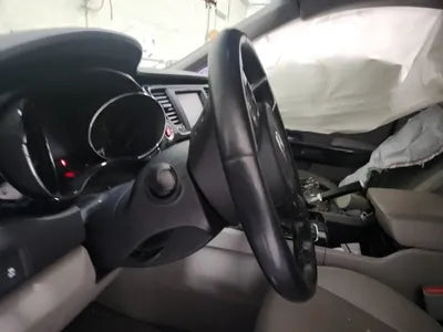 2016 Kia Carnival VIN: