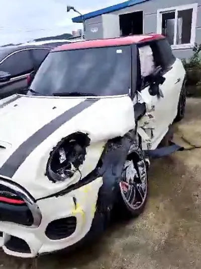 2018 MINI John Cooper Works WMWXM9107J2F97711 VIN:WMWXM9107J2F97711