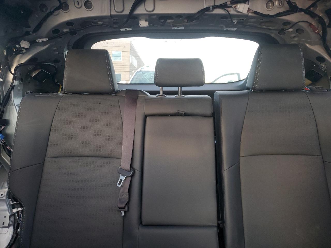 2024 TOYOTA BZ4X XLE VIN:JTMABACA5RA072490