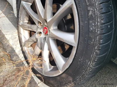 2016 Jaguar XJ SAJAA229XGNV99979 VIN:SAJAA229XGNV99979