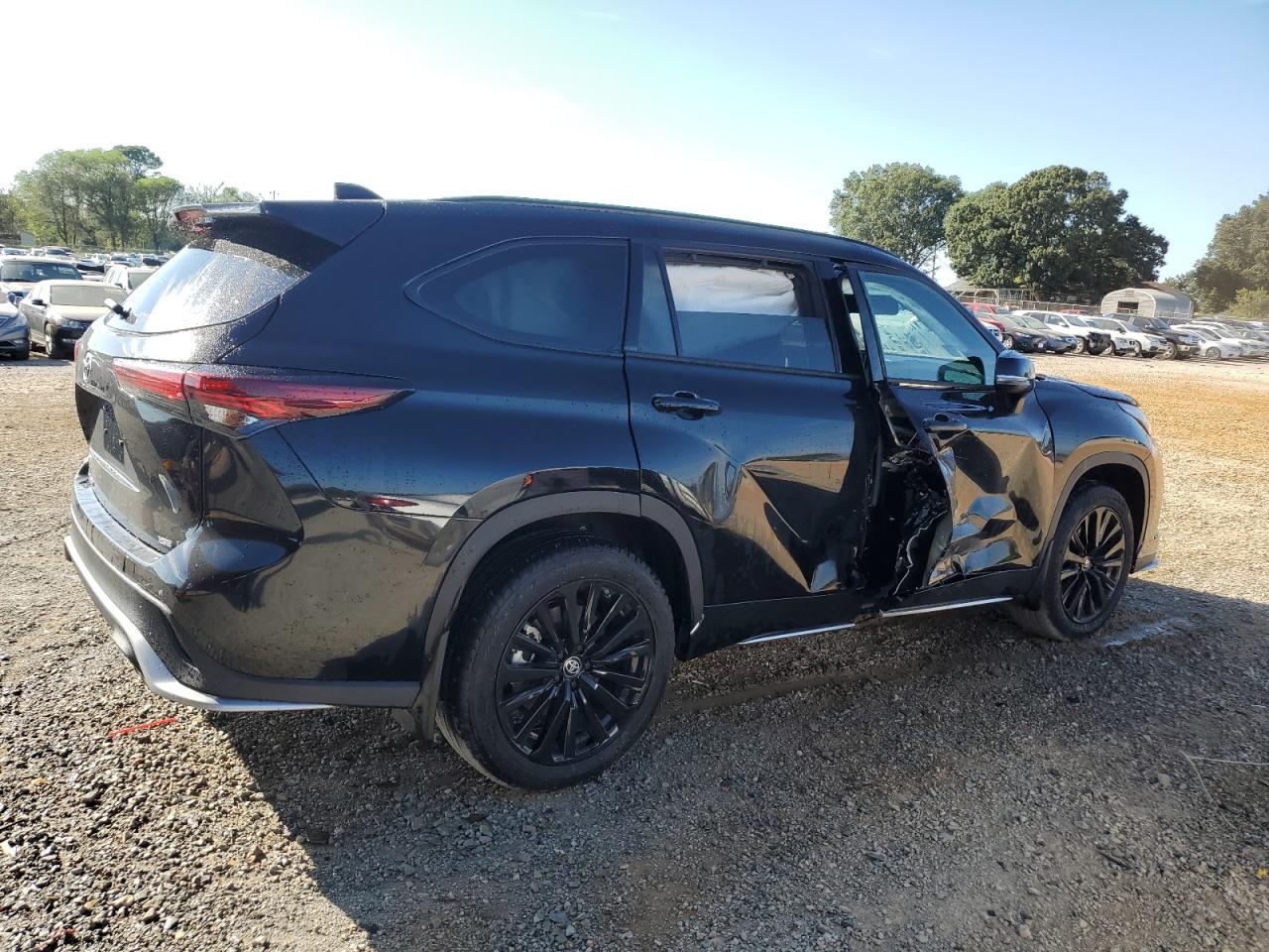 2024 TOYOTA HIGHLANDER LE VIN:5TDKDRAH1RS548458