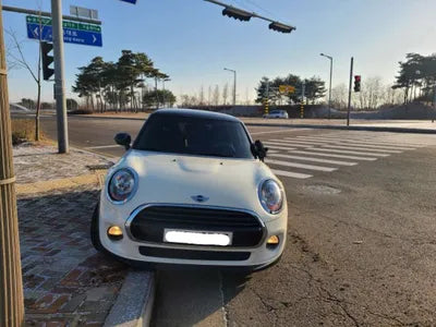 2016 MINI Cooper 638KMWMWXP5106G2A VIN:638KMWMWXP5106G2A