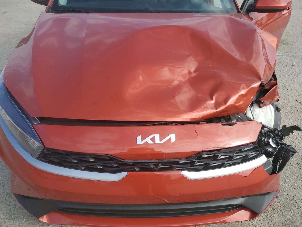 2024 KIA FORTE LX VIN:3KPF24AD0RE729374