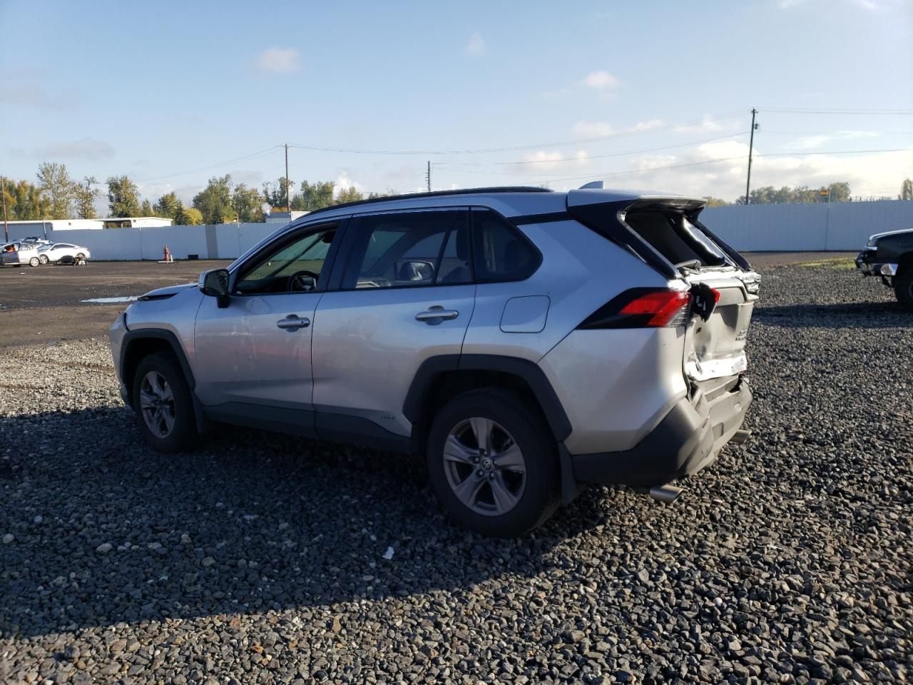 2023 TOYOTA RAV4 XLE VIN:JTMRWRFVXPJ056125