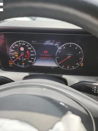 2017 Mercedes-Benz E 300 VIN: