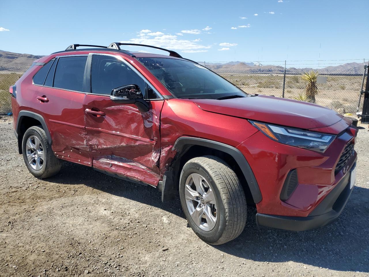 2022 TOYOTA RAV4 XLE VIN:2T3W1RFV4NW215575