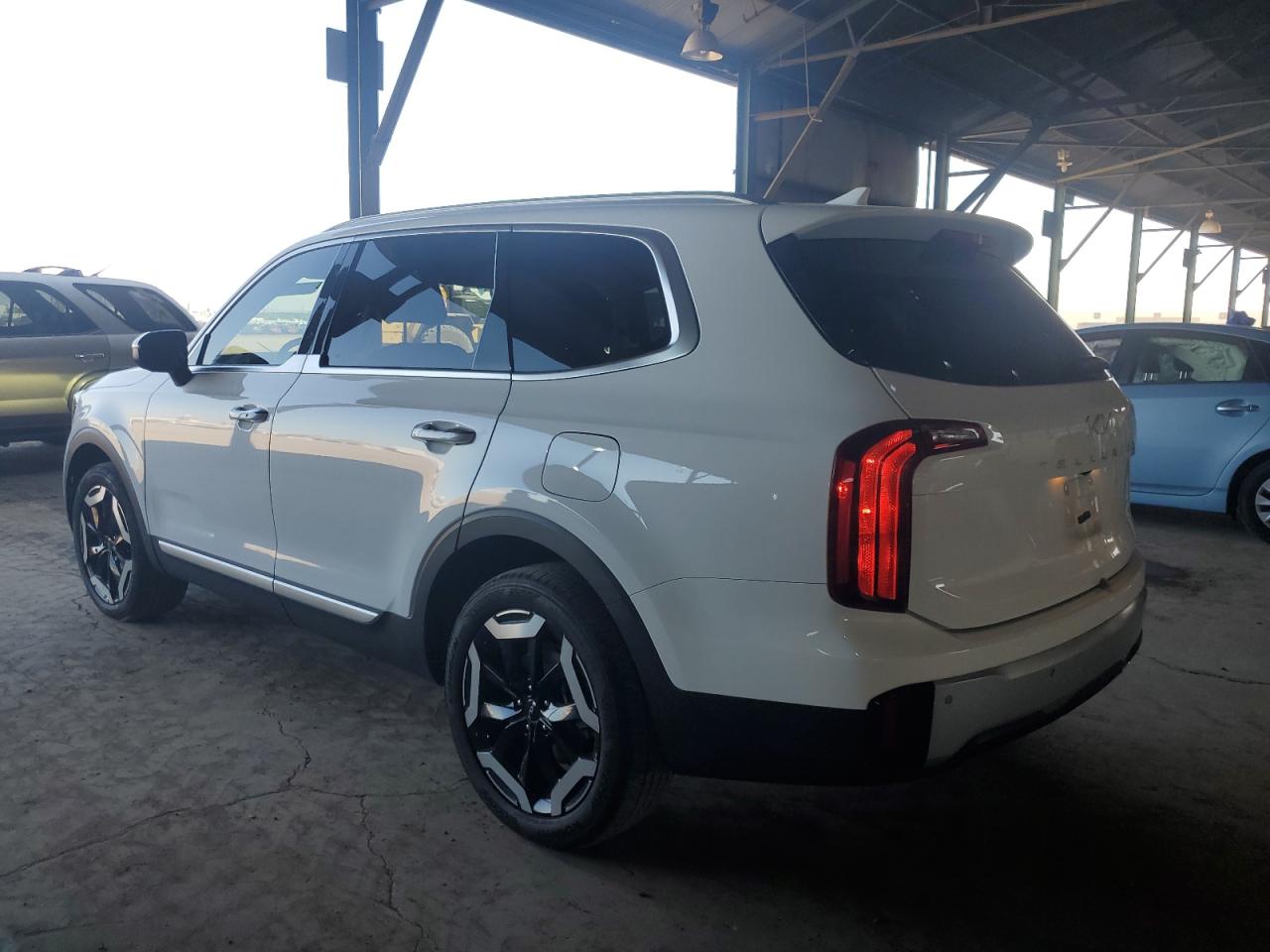 2023 KIA TELLURIDE S VIN:5XYP64GC4PG371803