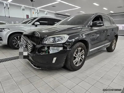 2016 Volvo XC60 VIN: