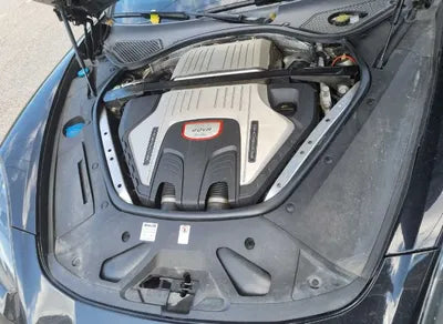 2017 Porsche Panamera VIN: