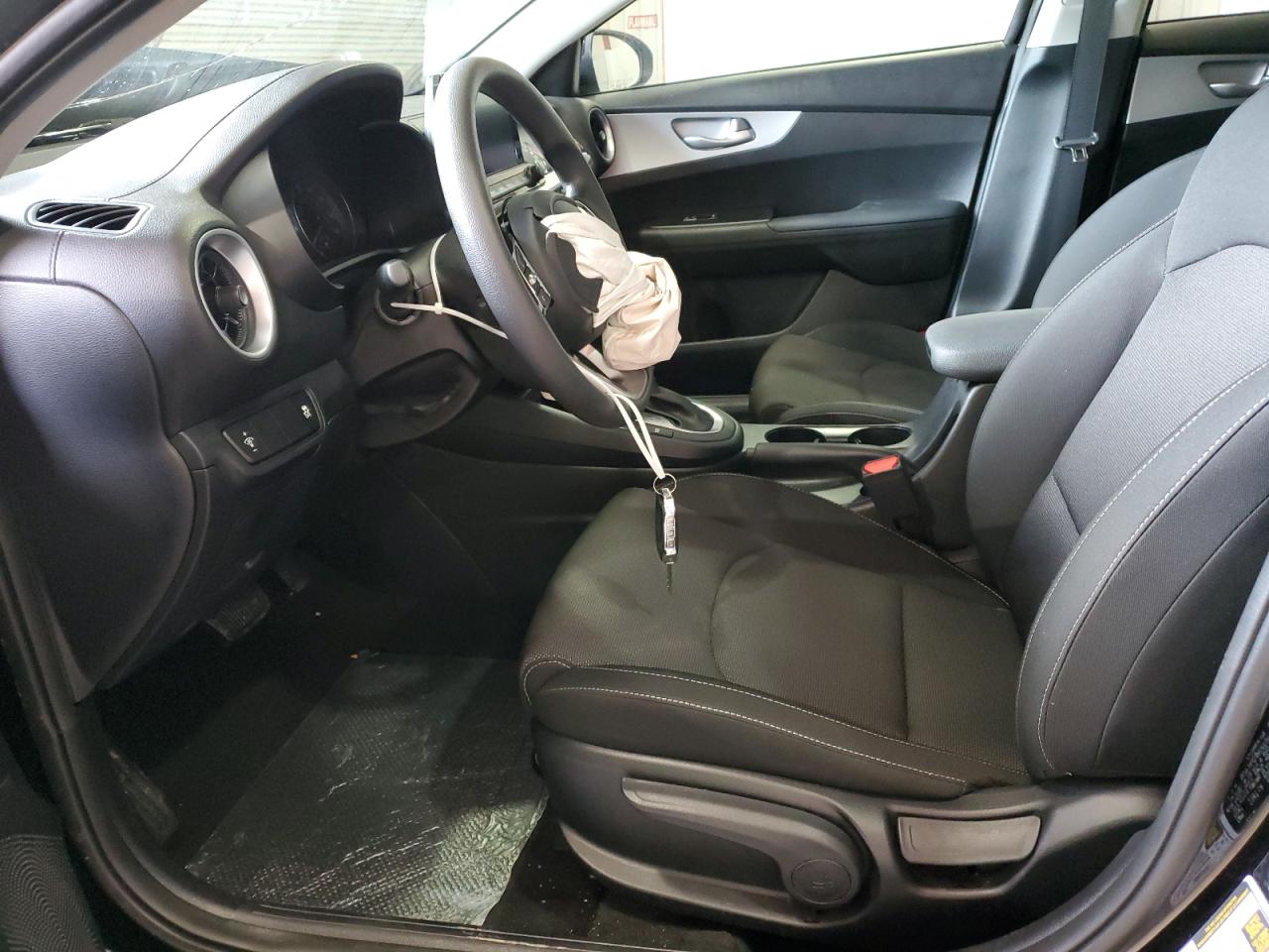 2024 KIA FORTE LX VIN:3KPF24AD1RE815096